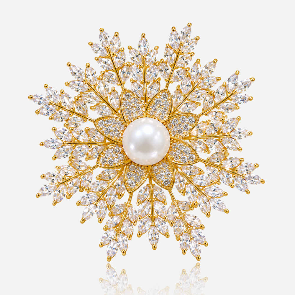 Crystal Snowflake Broche
