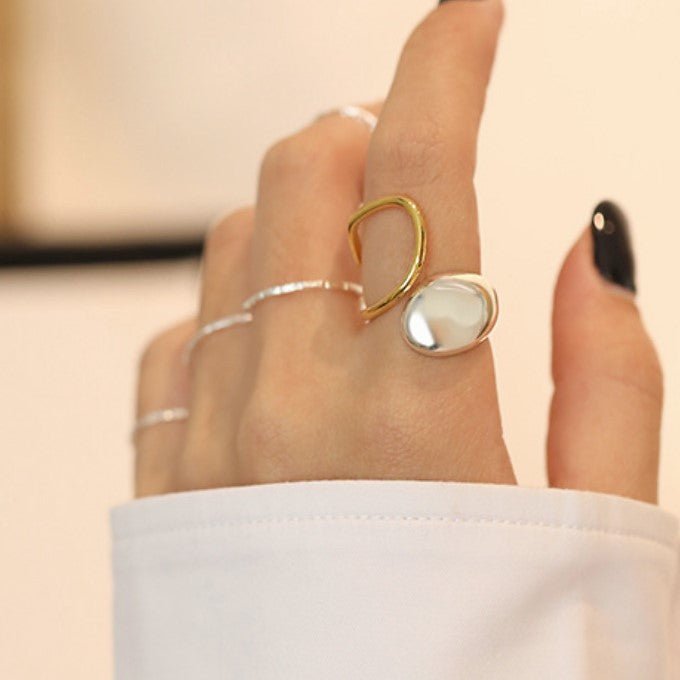 Abstract Orbit 925 Silver Ring - Voisson