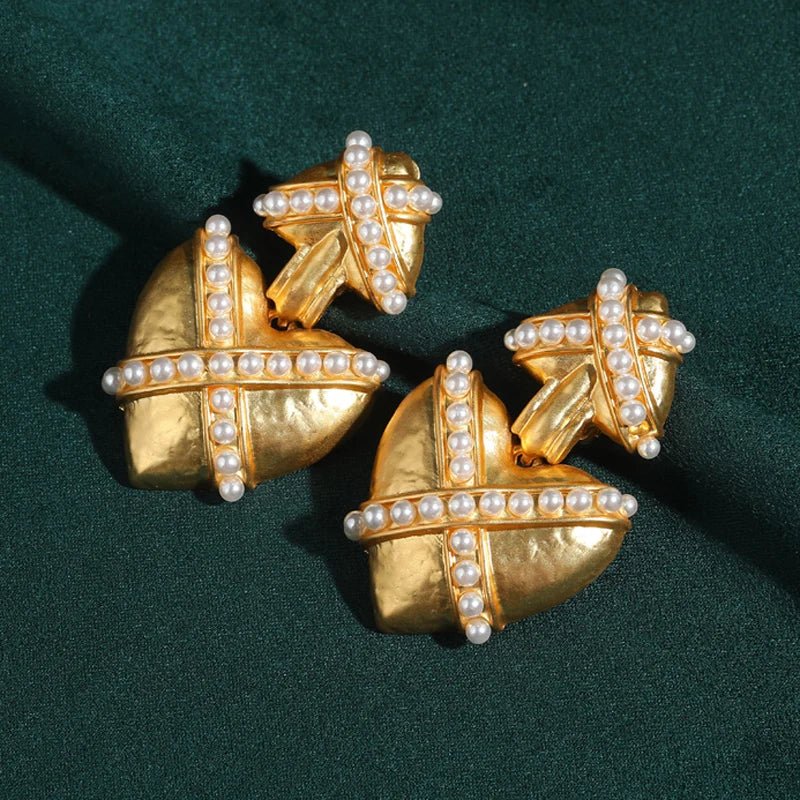 Amora Clip On Earrings - Voisson