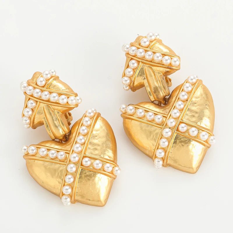 Amora Clip On Earrings - Voisson