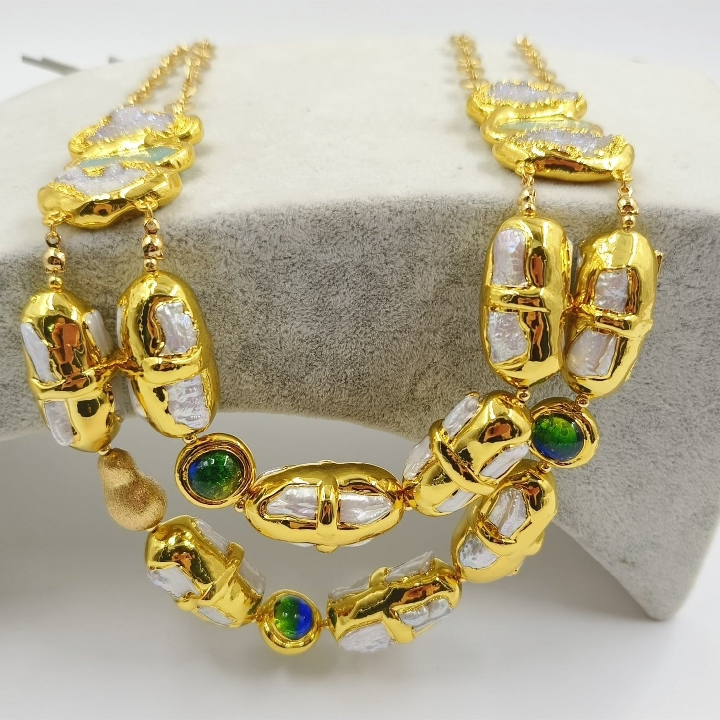 Antiqua Pearl Crown Necklace - Voisson