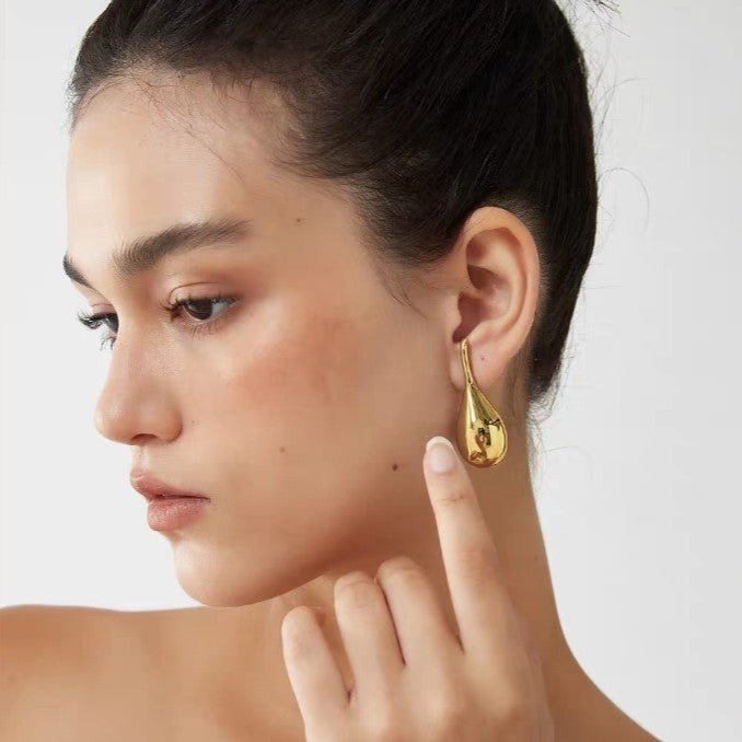 AquaLuxe Drop Earrings - Voisson