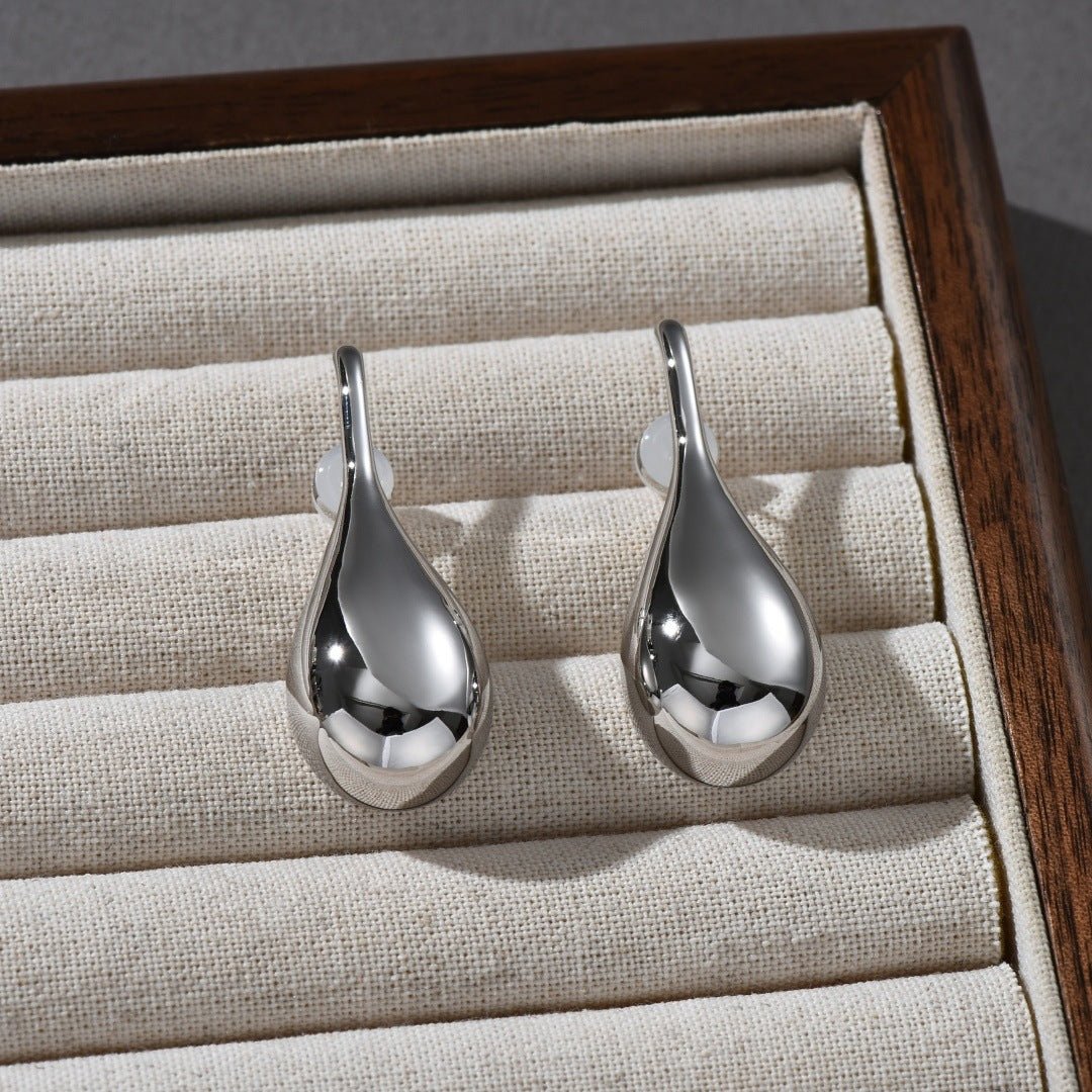 AquaLuxe Drop Earrings - Voisson