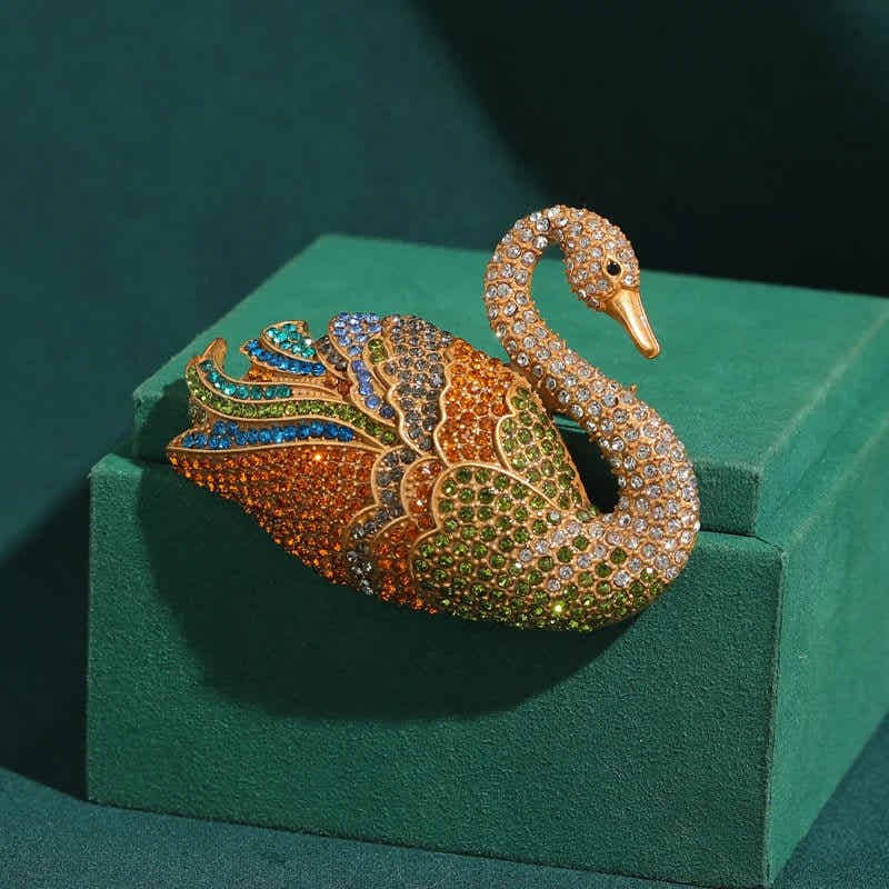 Aurora Swan Brooch - Voisson