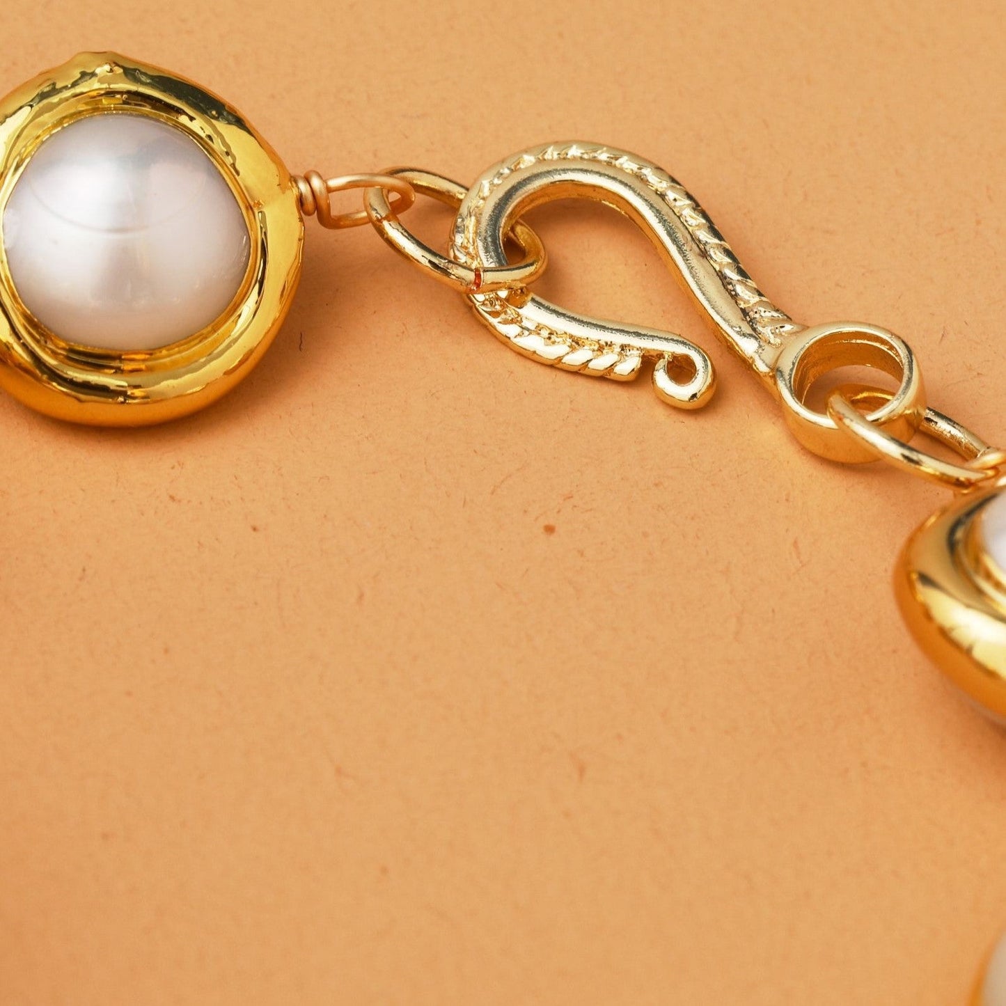 AuroraShell Luxe Bracelet - Voisson