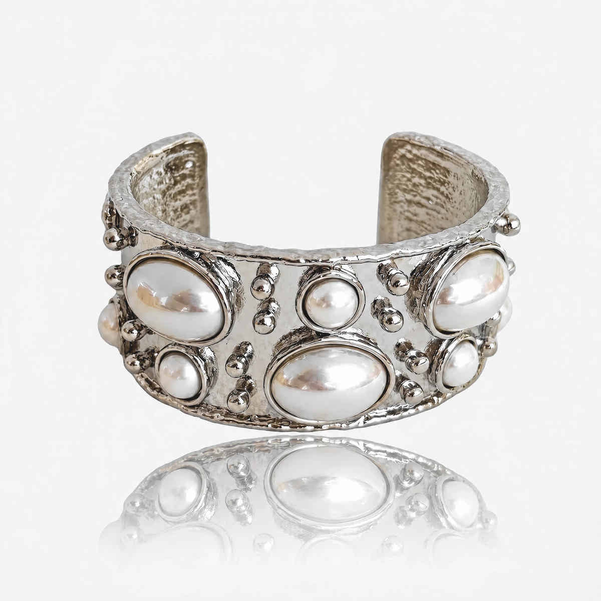 Baroque Pebble Cuff - Voisson