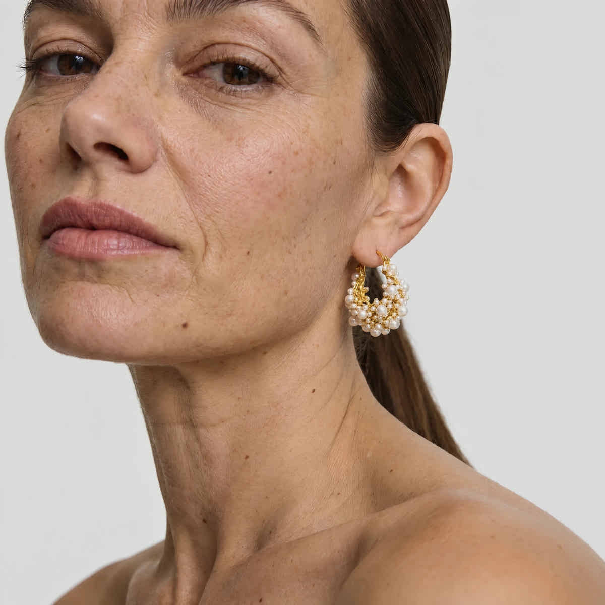 BizarreBloom Pearl Flower Earrings - Voisson