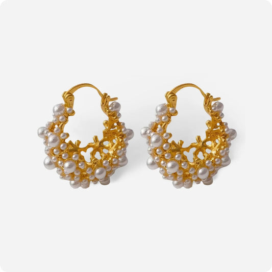 BizarreBloom Pearl Flower Earrings - Voisson
