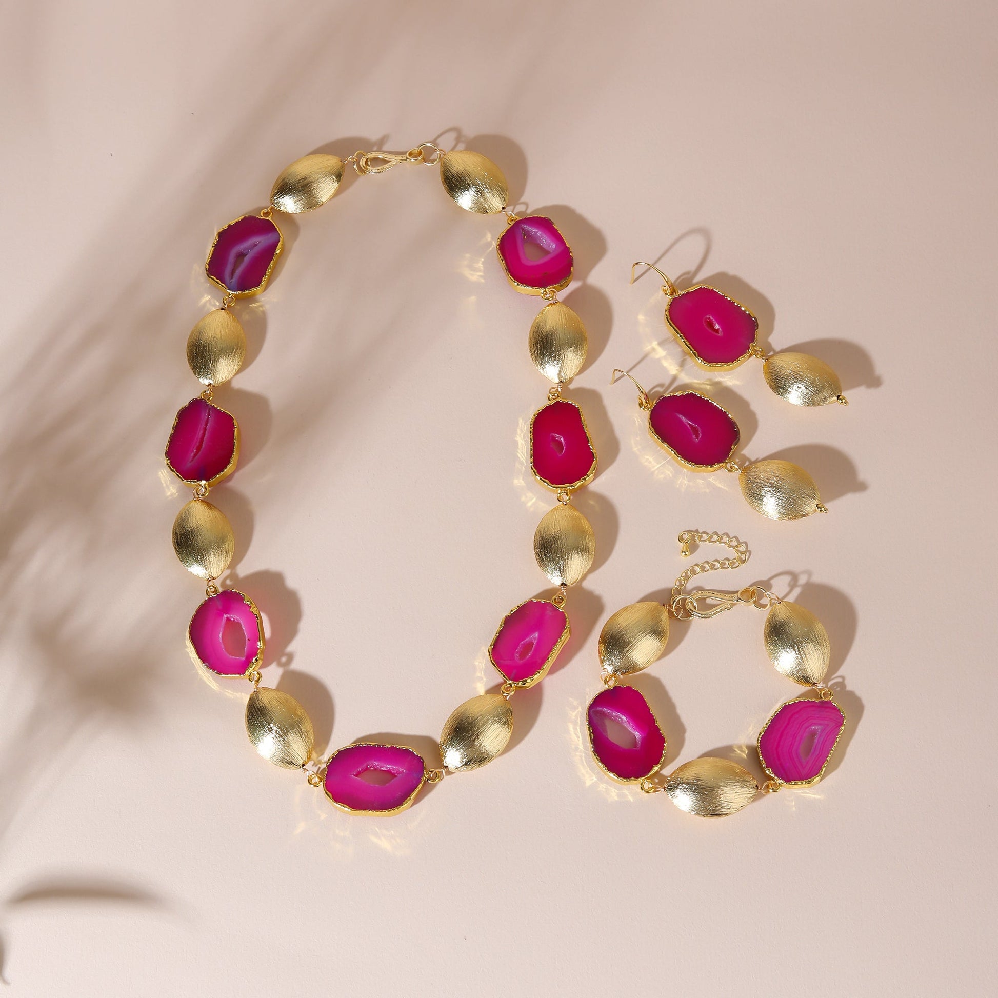 Blush Verve Statement Bracelet - Voisson