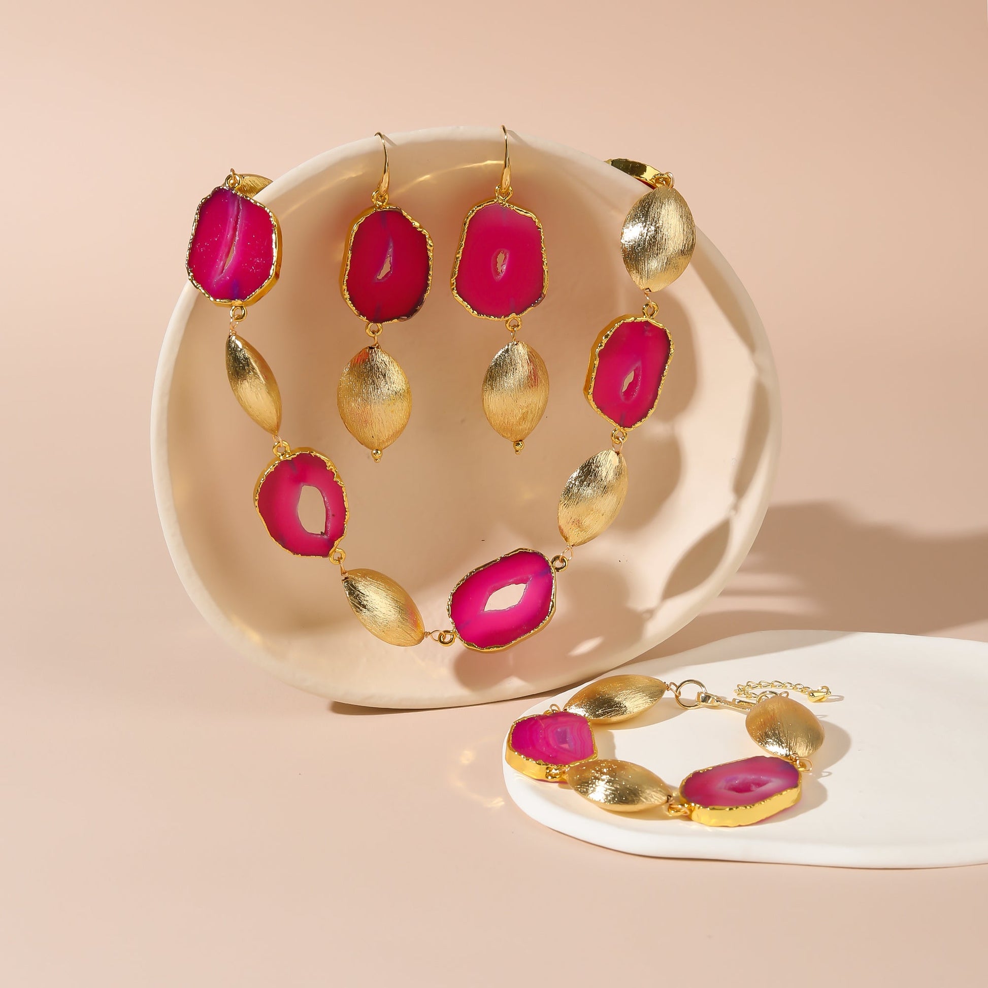 Blush Verve Statement Bracelet - Voisson