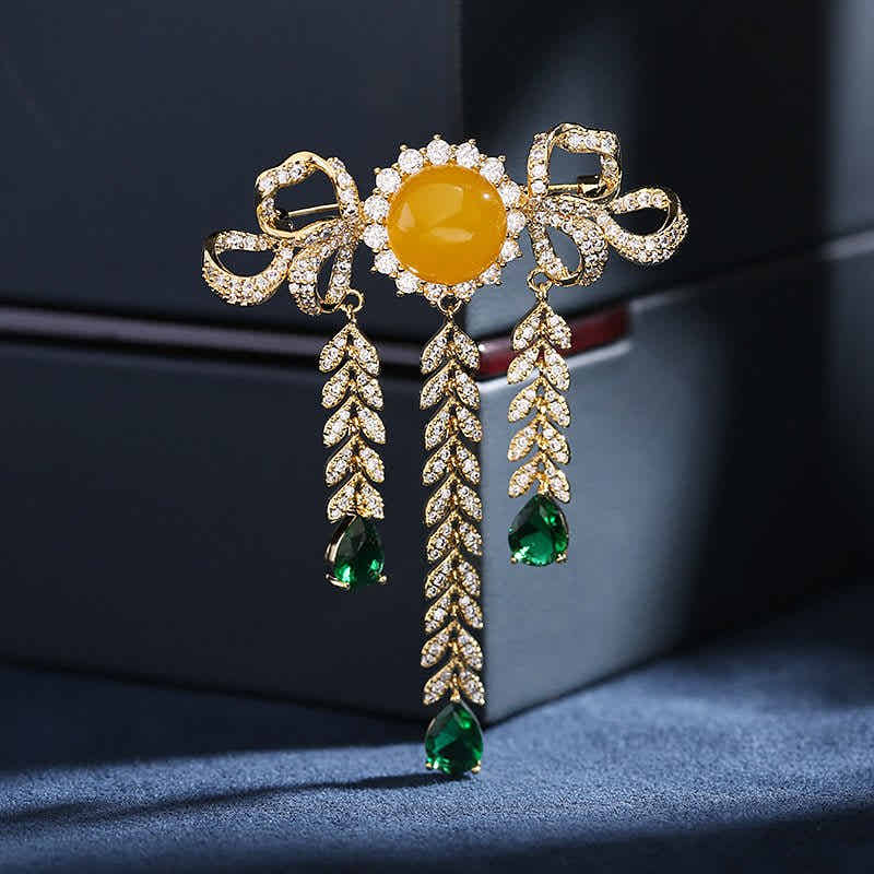 Bowfall Crystal Brooch - Voisson