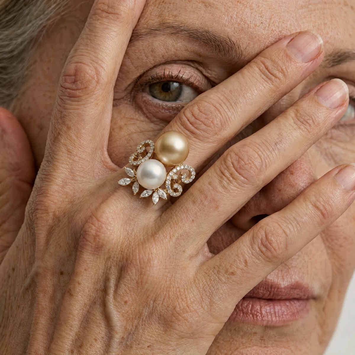 Champagne Gala Pearl Ring - Voisson