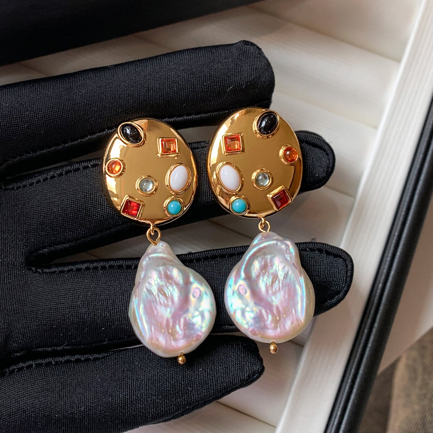 CosmicCanvas Baroque Earrings - Voisson