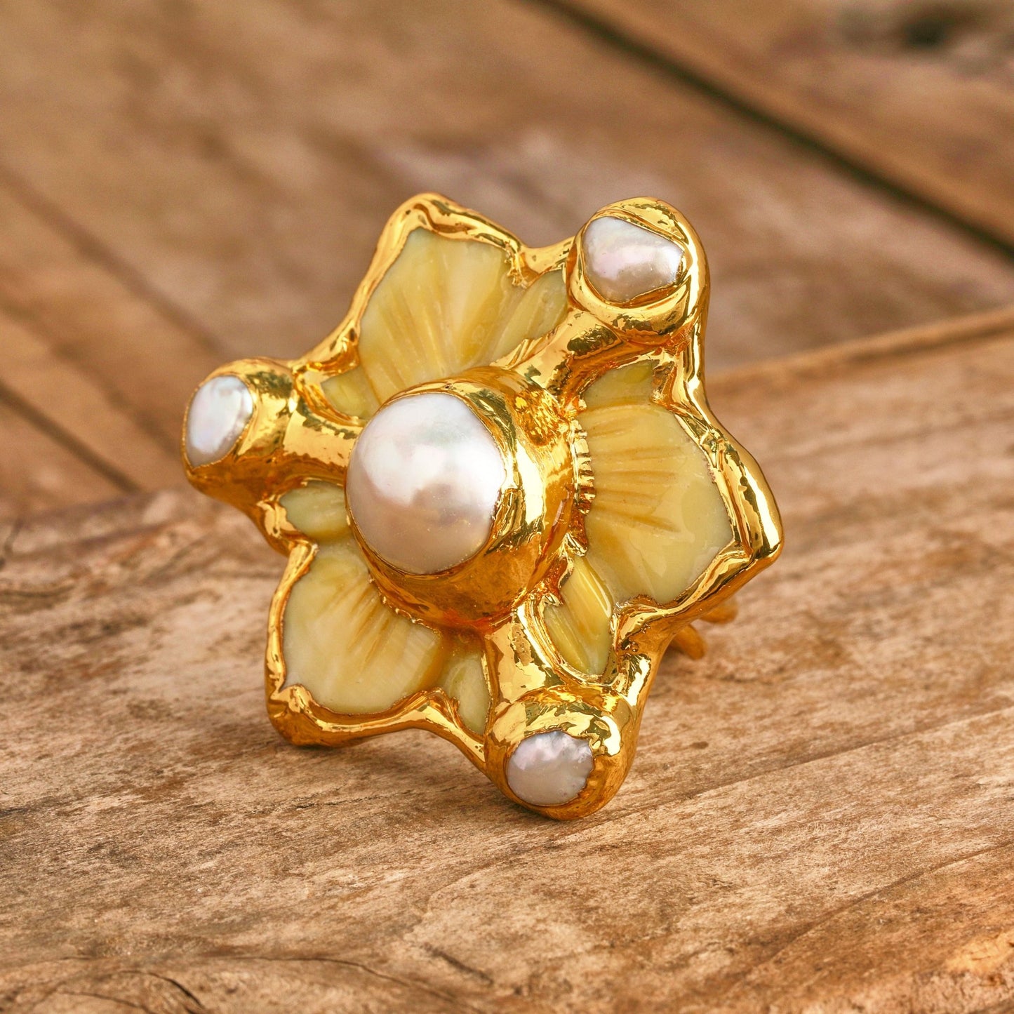 CrownDaisy Bold Ring - Voisson