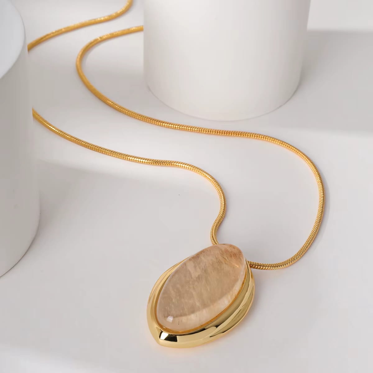 Dynasty Icons Natural Crystal Necklace - Voisson