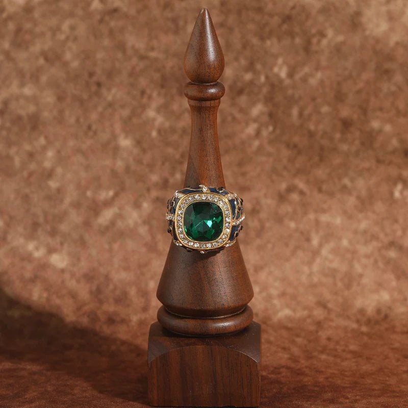 Emerald Dynasty Ring - Voisson