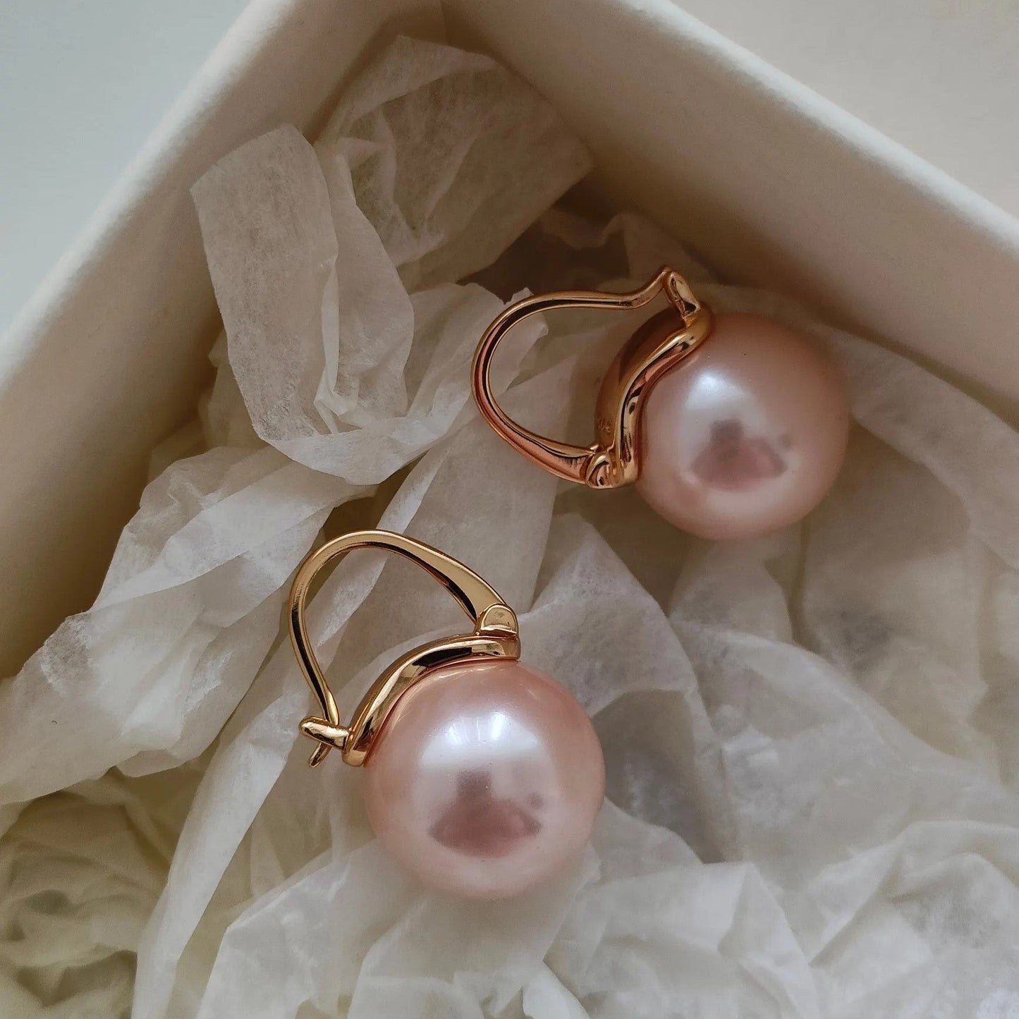 Eternal Grace Pearl Earrings - Voisson
