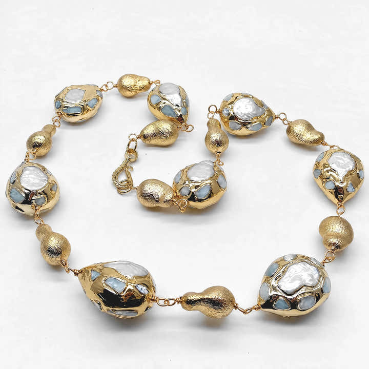 FluxFlicker Pearl Teardrop Necklace - Voisson