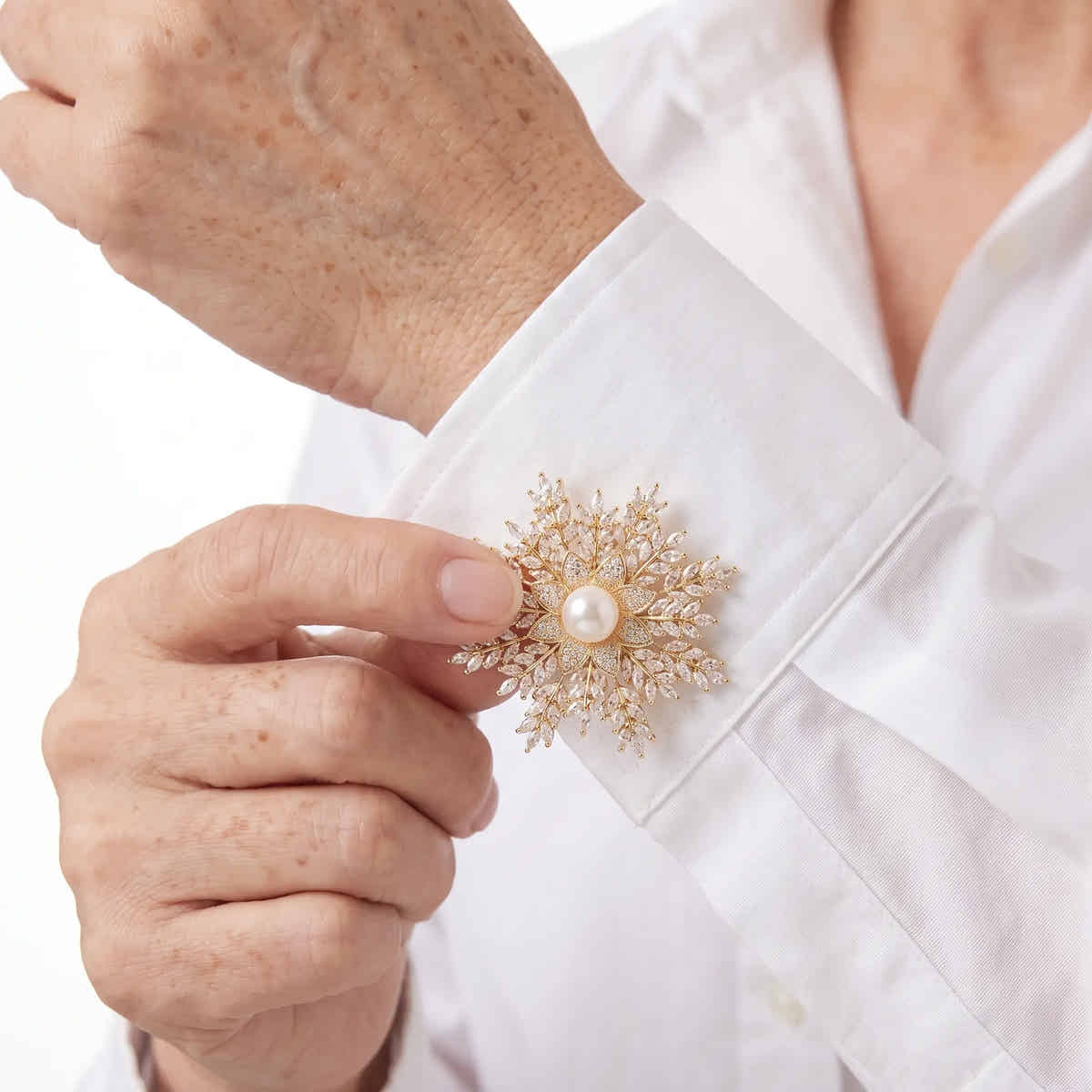 Crystal Snowflake Broche