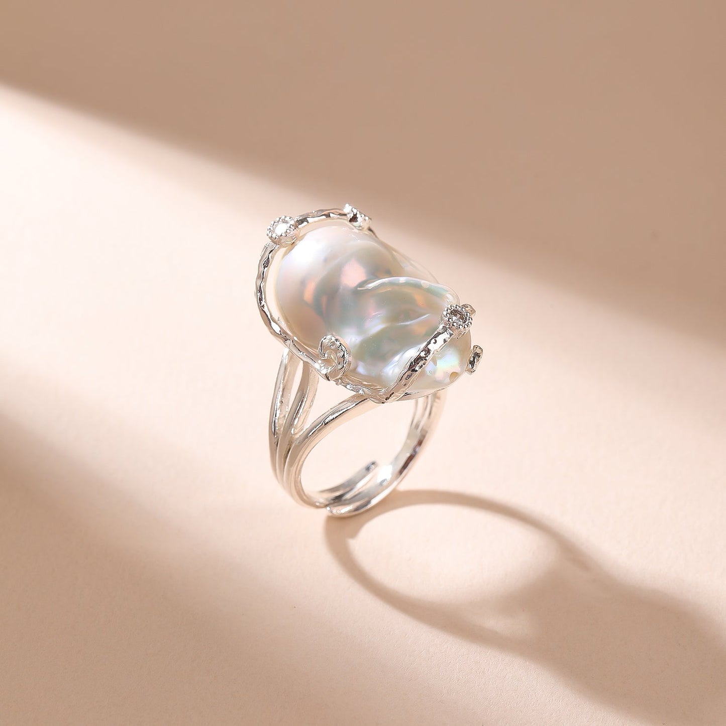 Luna Whisper Baroque Ring - Voisson