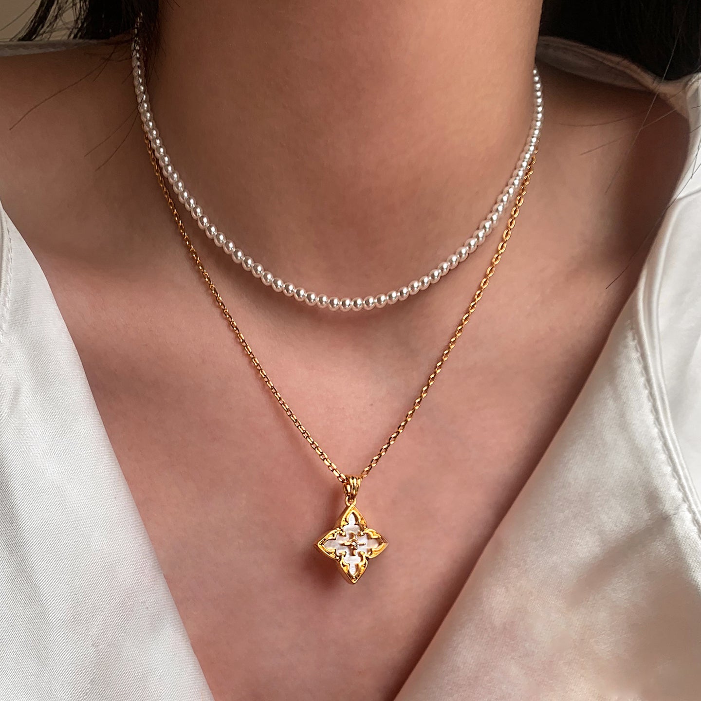 LunaLuck Clover Pendant Necklace - Voisson