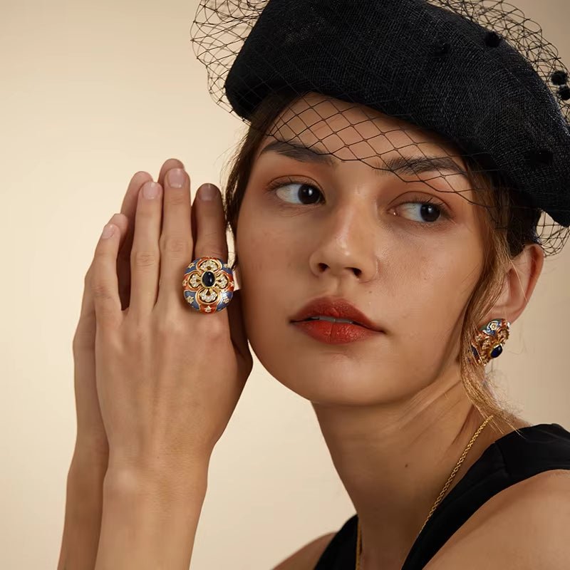 Majesty Enamel Medallion Ring - Voisson