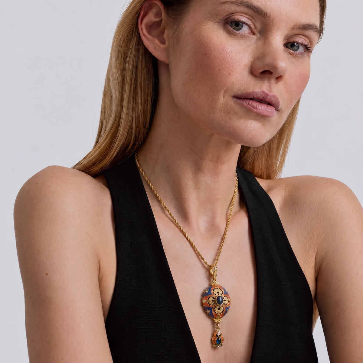 Majesty Enamel Pendant Necklace - Voisson