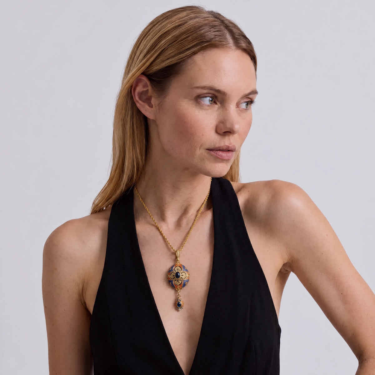 Majesty Enamel Pendant Necklace - Voisson