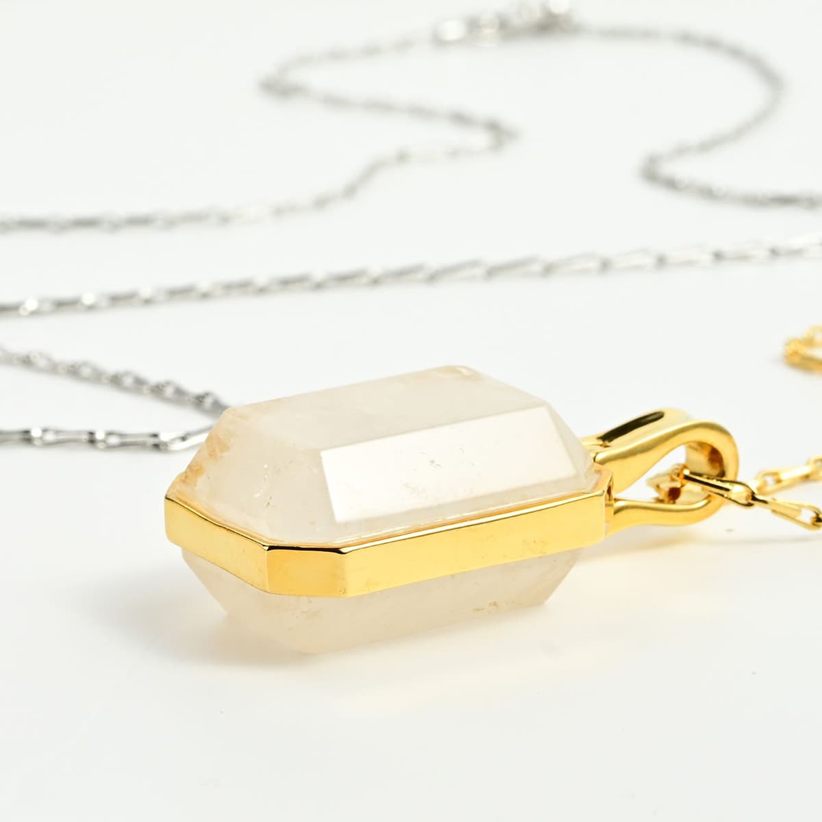 Marique French Vintage Natural Stone Crystal Necklace - Voisson