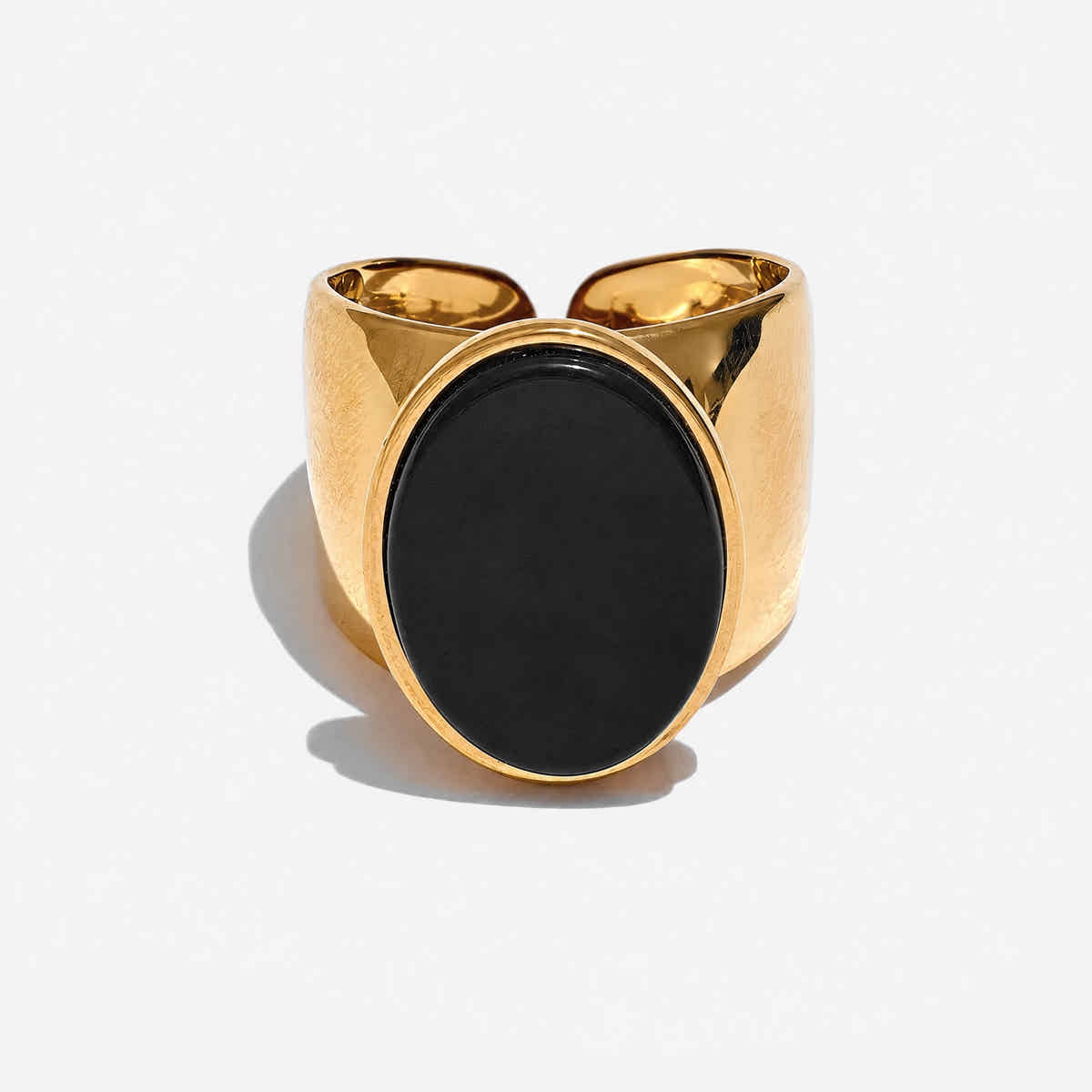 Oval Stone Signet Ring - Voisson