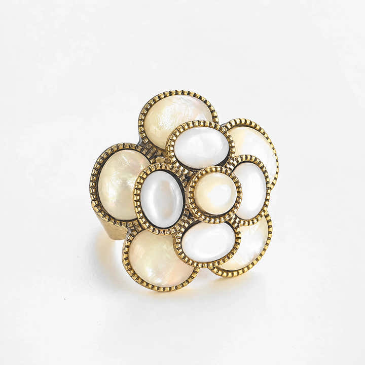 Pearl Bloom Vintage Ring - Voisson