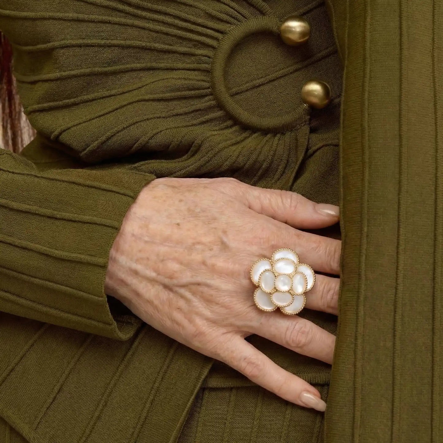 Pearl Bloom Vintage Ring - Voisson