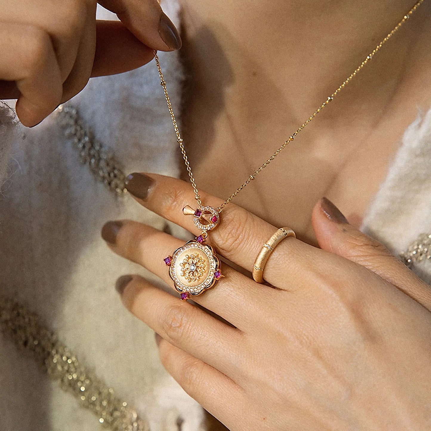 RubySun Heritage Pendant Necklace - Voisson