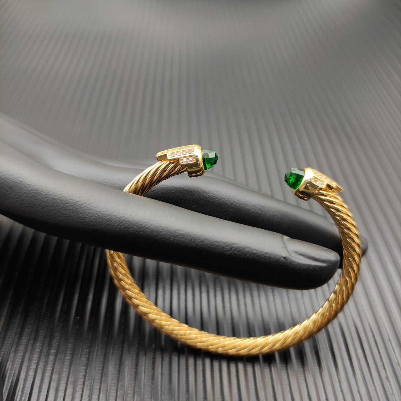 Seraphine Twist Bracelet - Voisson