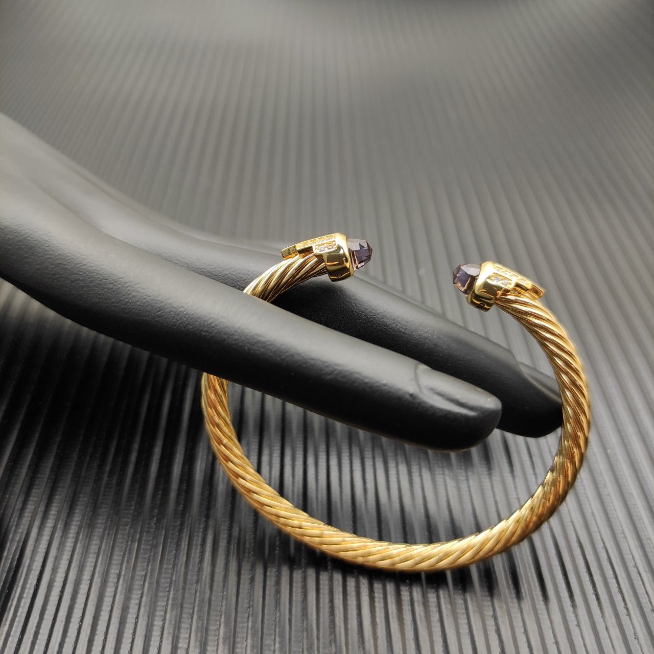 Seraphine Twist Bracelet - Voisson