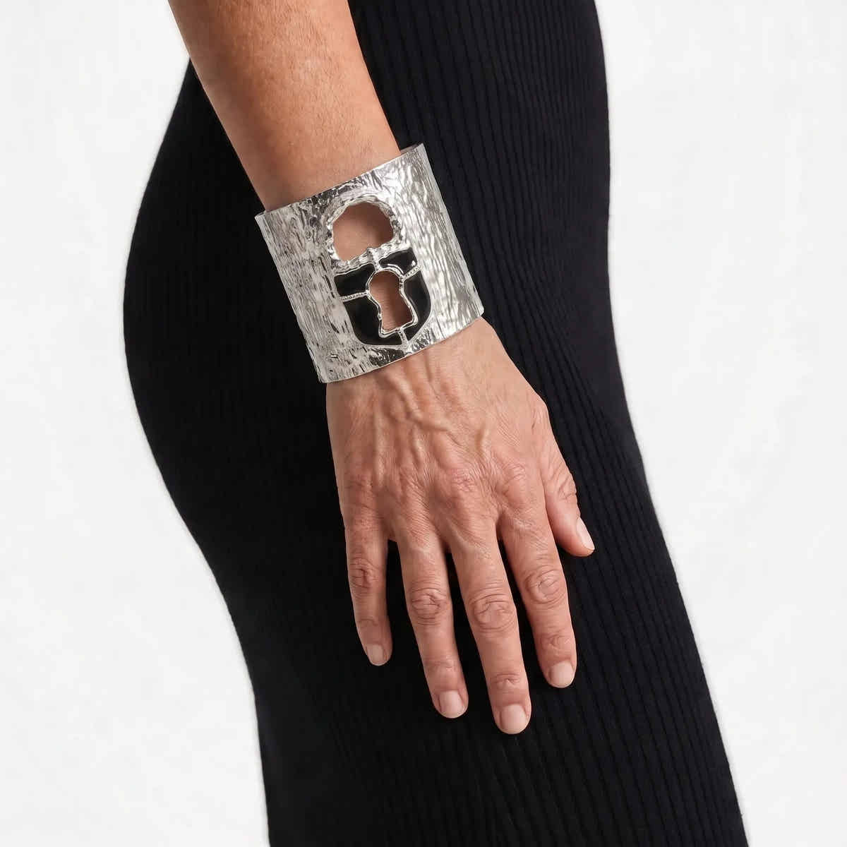 Vault Muse Statement Cuff - Voisson