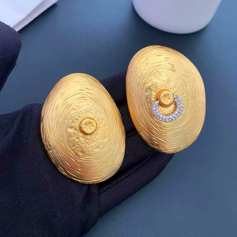 Velora Gold Disc Earrings - Voisson