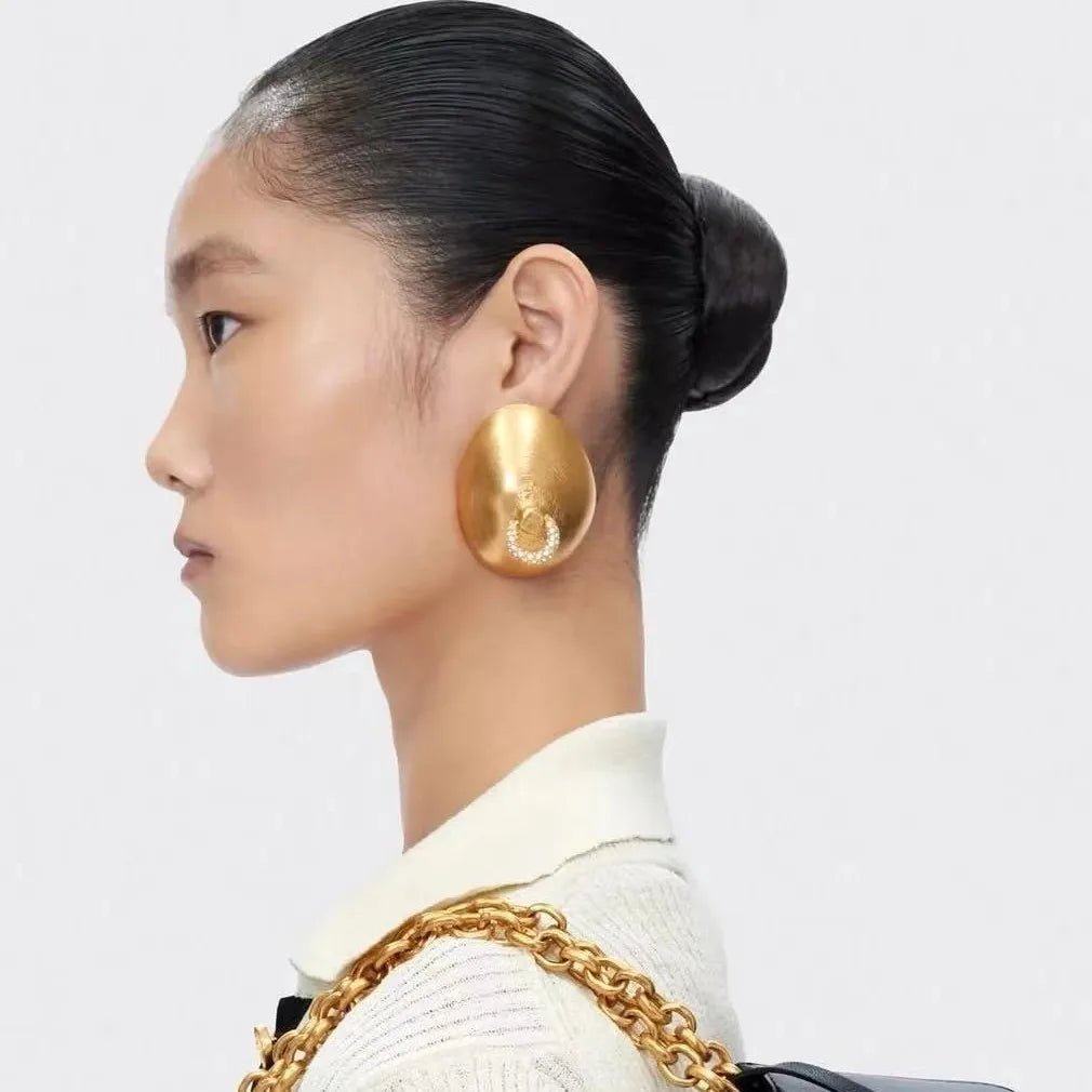 Velora Gold Disc Earrings - Voisson
