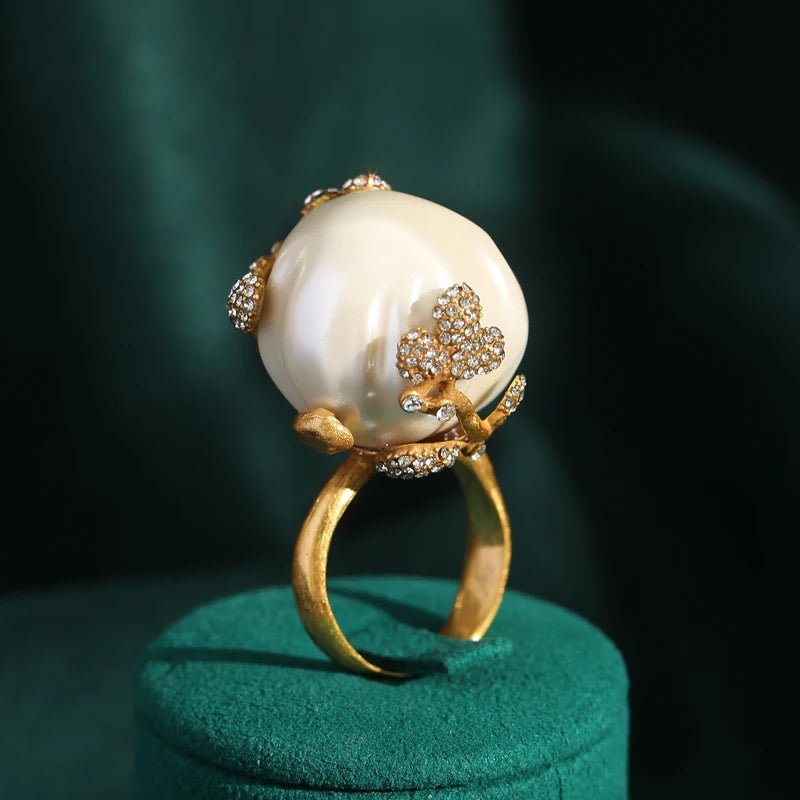 Wildflower Pearl Crown Ring - Voisson