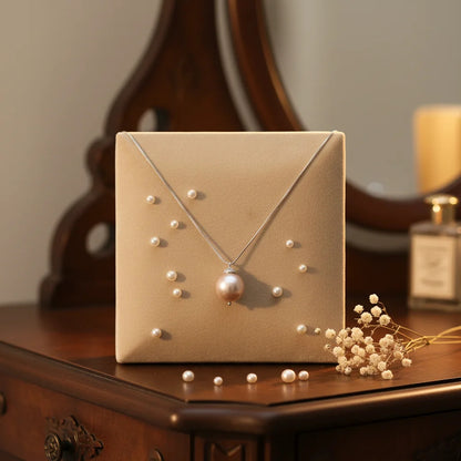 Broche de Flor Escarchada 