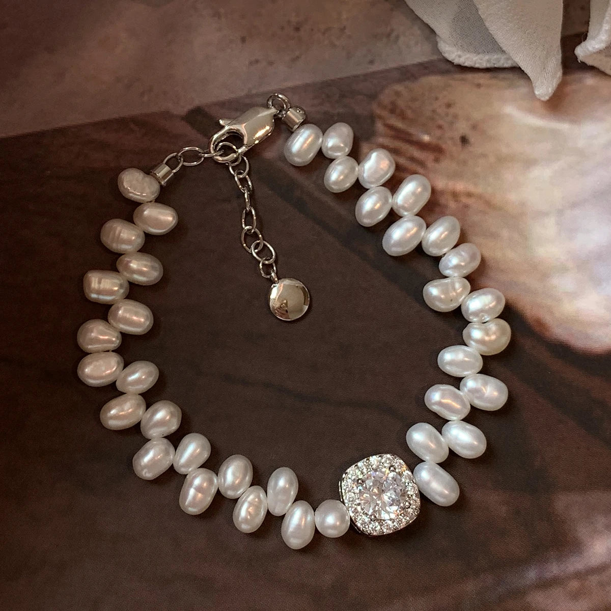 Luminous Pearl Bracelet