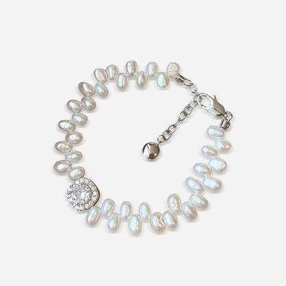 Luminous Pearl Bracelet