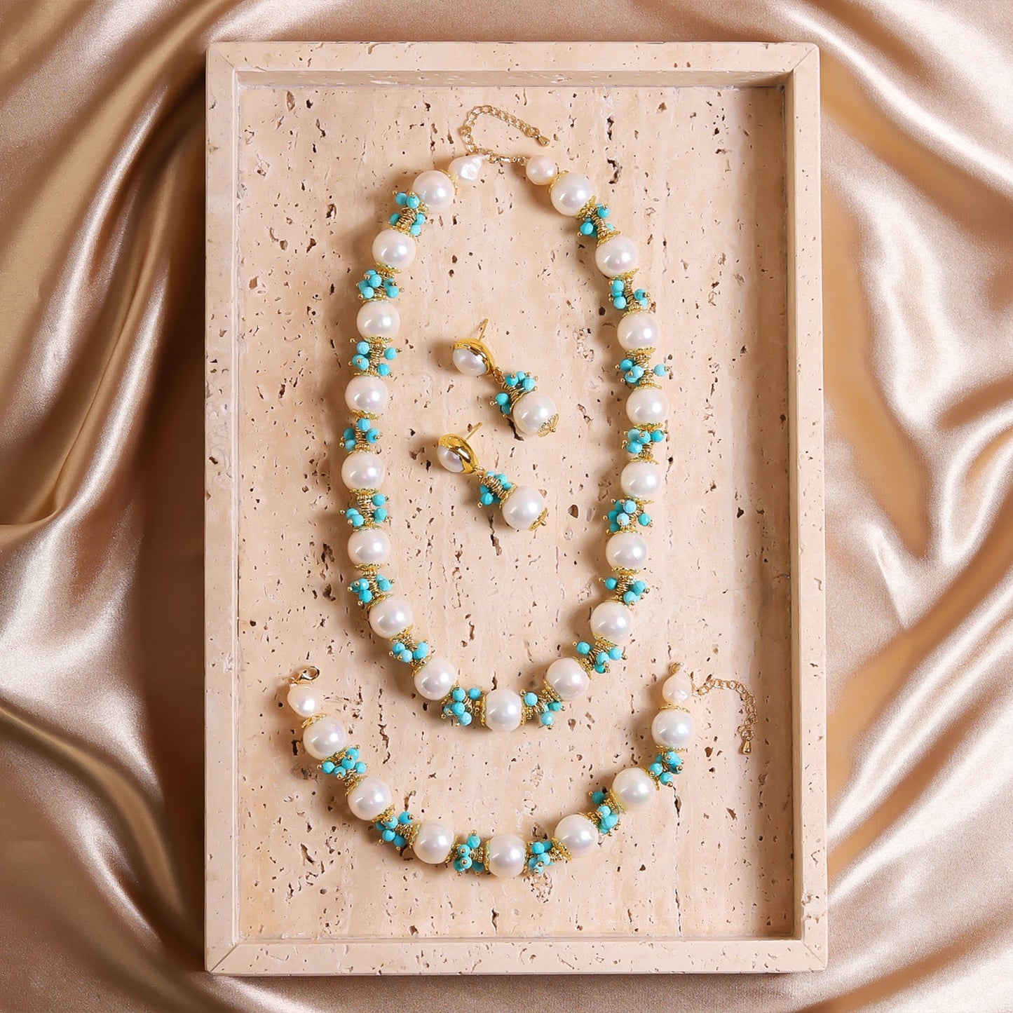 Aqua Flora Pearl Bracelet - Voisson