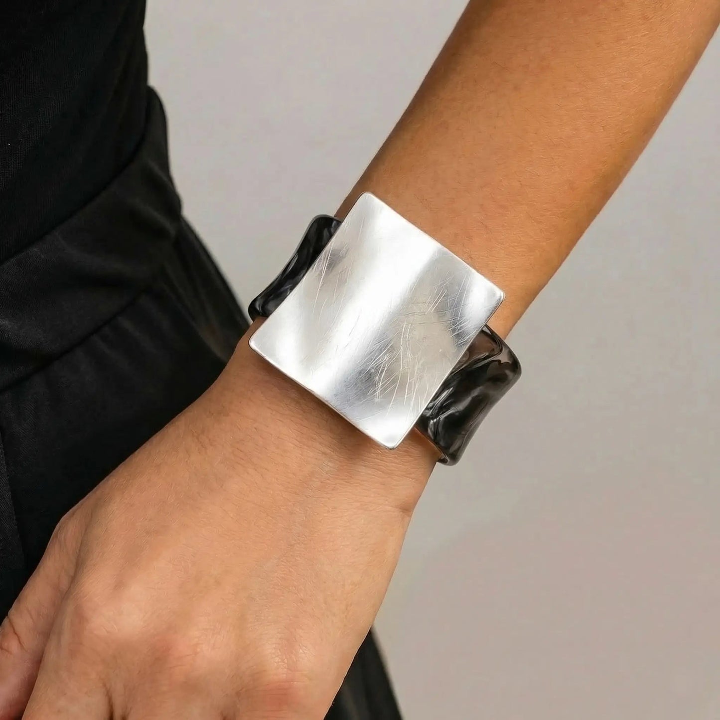 Ardor Square Bracelet - Voisson