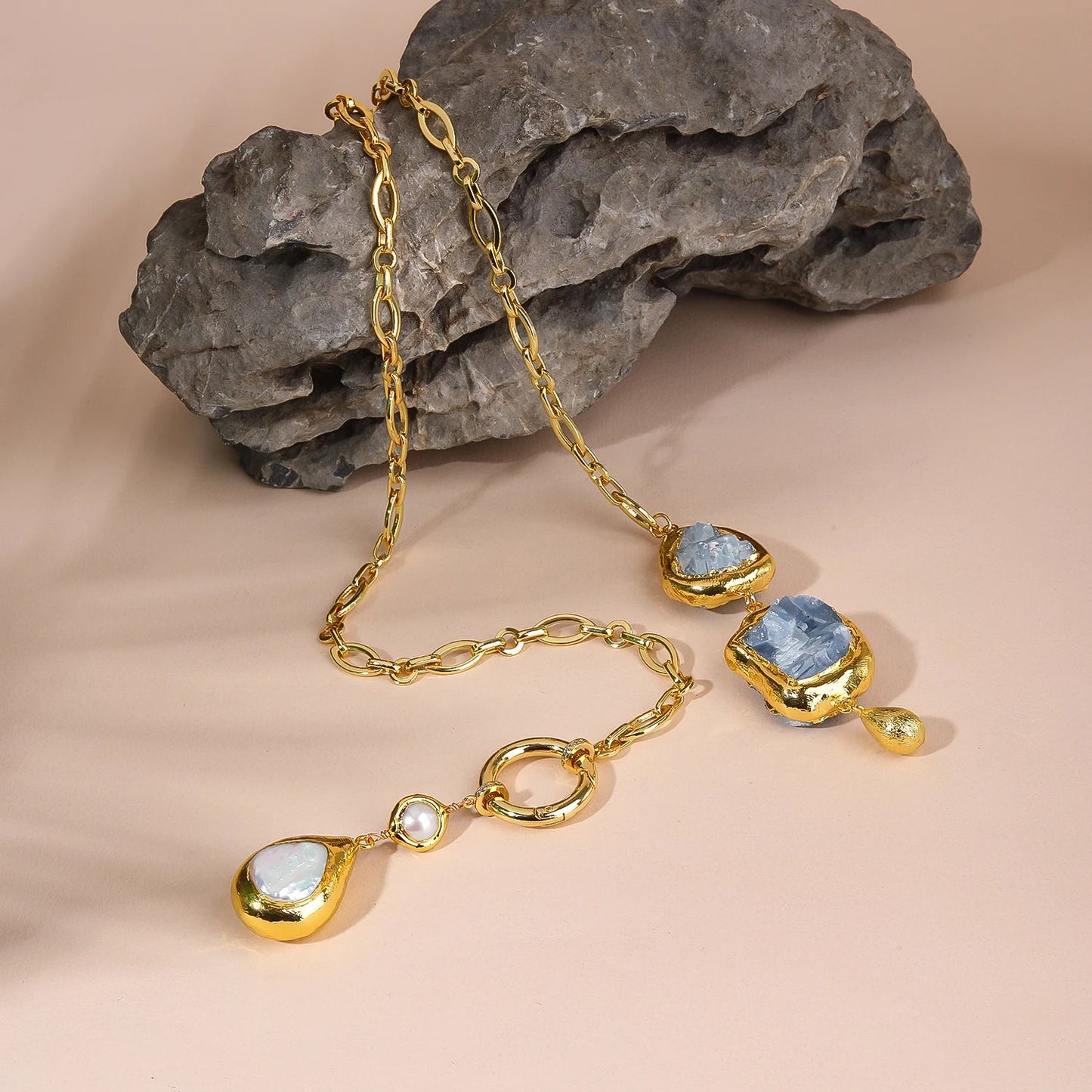 Artifact Drop Necklace - Voisson