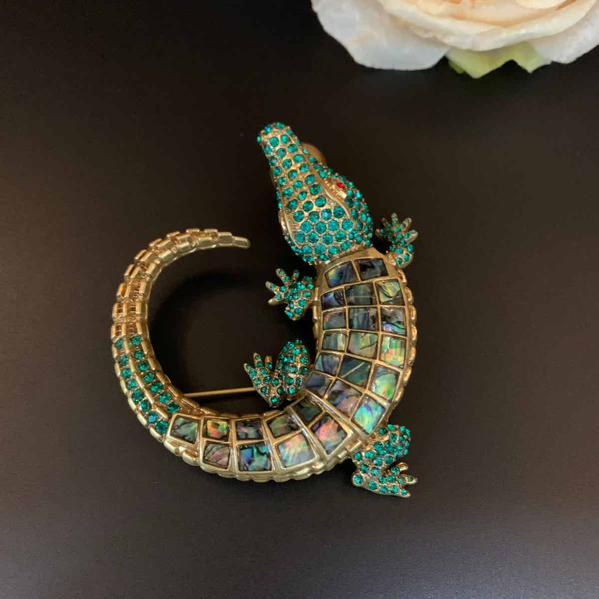 Azure Gecko Brooch - Voisson