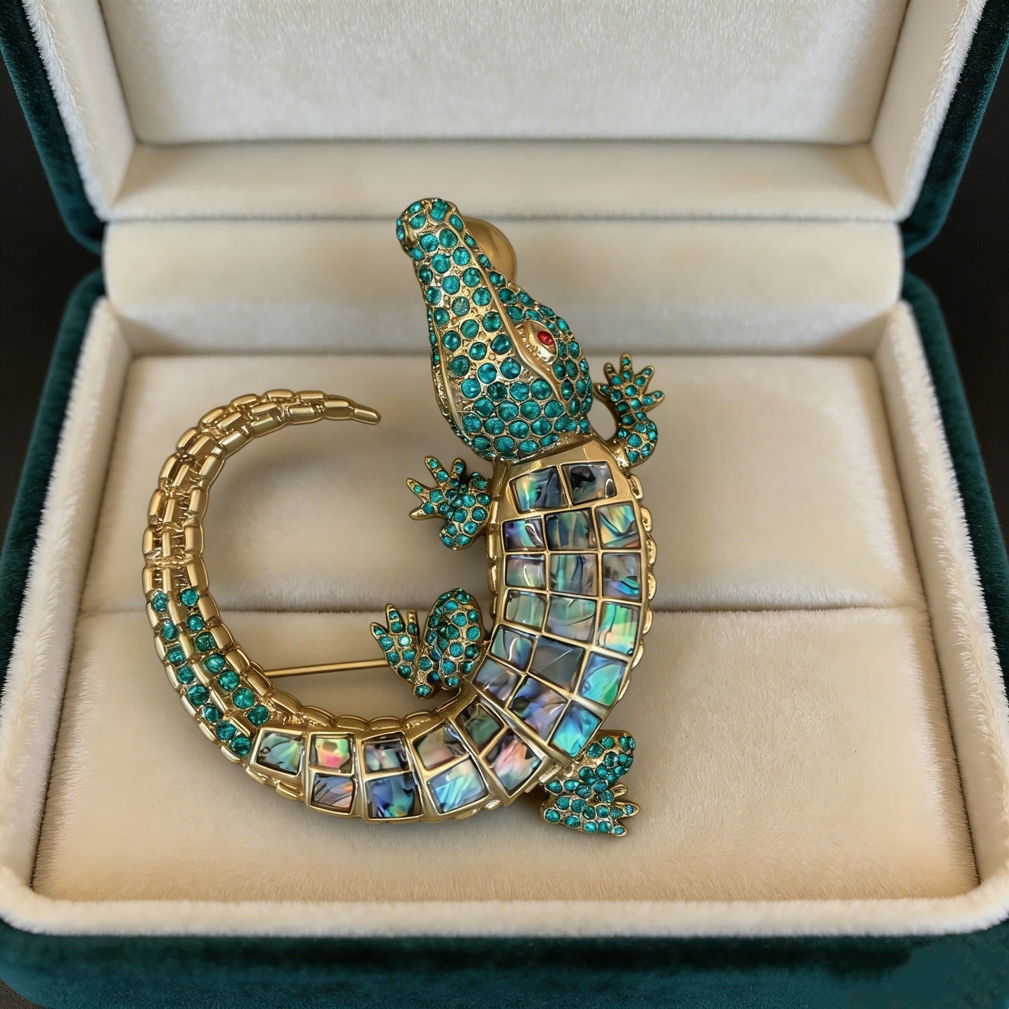 Azure Gecko Brooch - Voisson