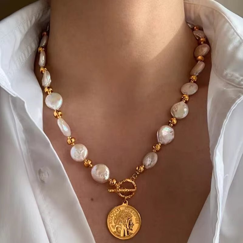 Baroque Legacy Pendant Necklace - Voisson