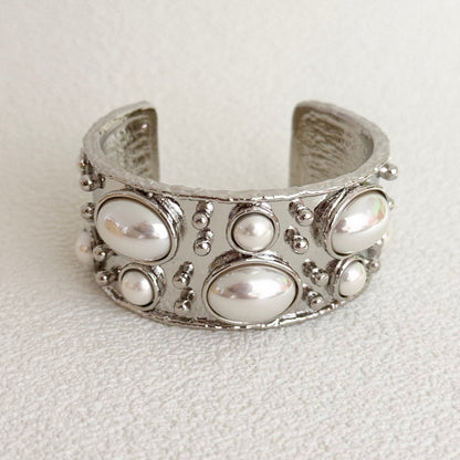 Baroque Pebble Cuff - Voisson