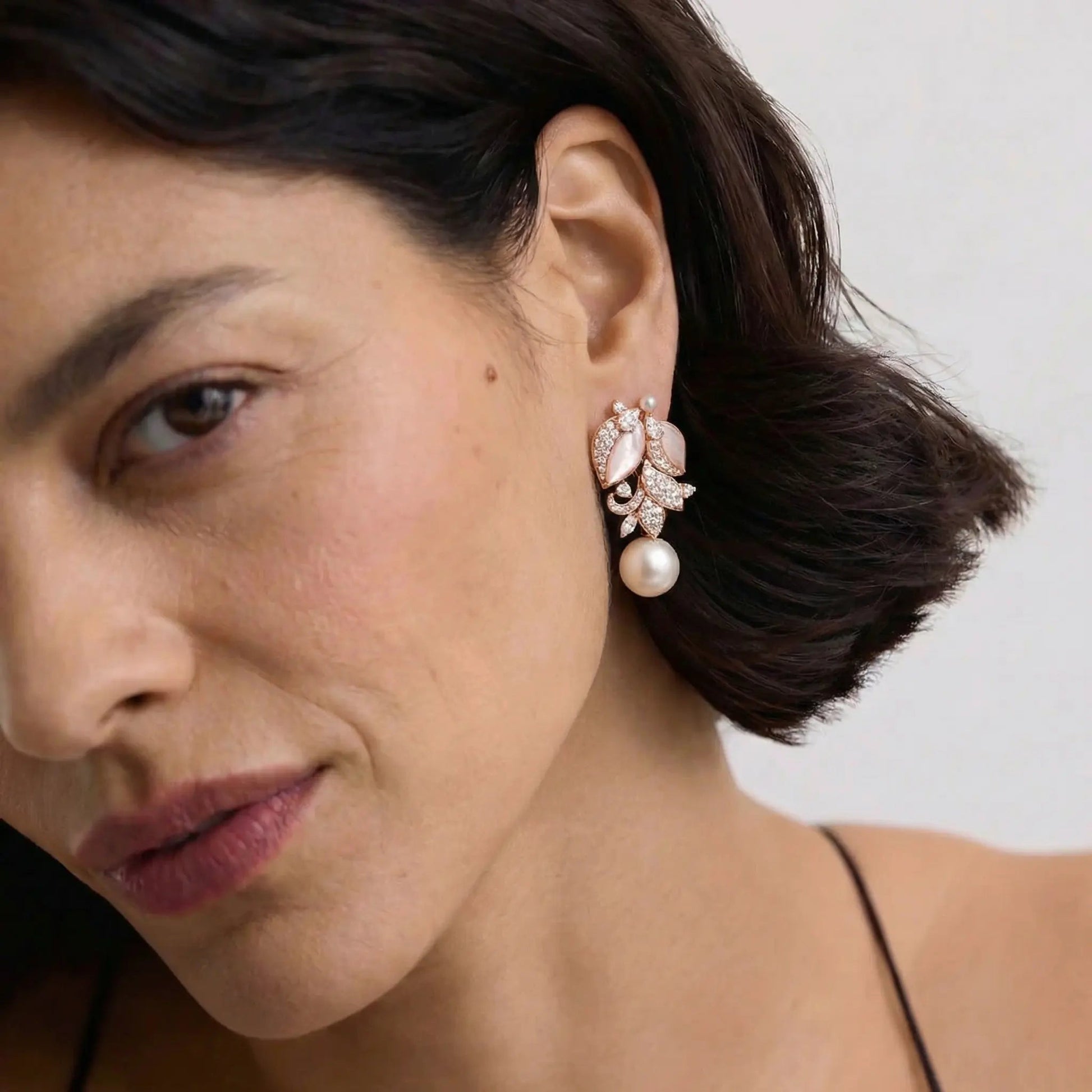 Belle Jardin Pearl Earrings - Voisson